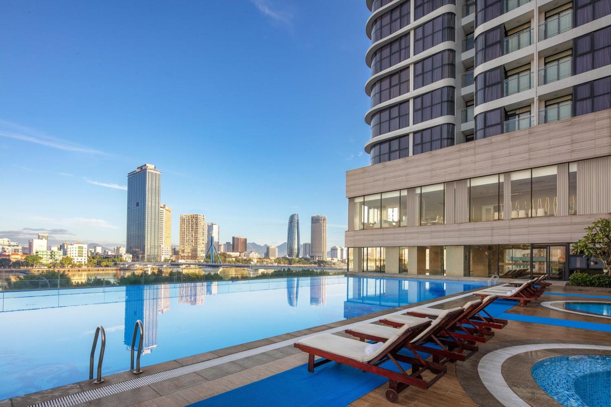 Melia Vinpearl Danang Riverfront — Photos 3